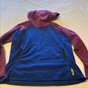 Women’s M Melanzana hoodie. Excellent condition!